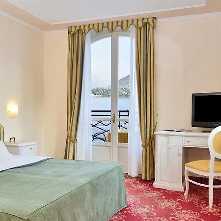 Отель Grand 4*